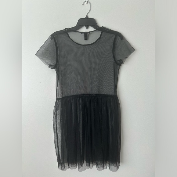 Forever 21 black mesh top size small - Picture 3 of 3